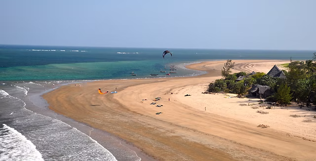 Che Shale Silver Sands Tour